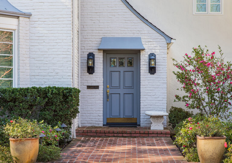 bluefrontdooroftraditionalstylehomewithbrickentry top interior exterior painters victoria bc van isle paint