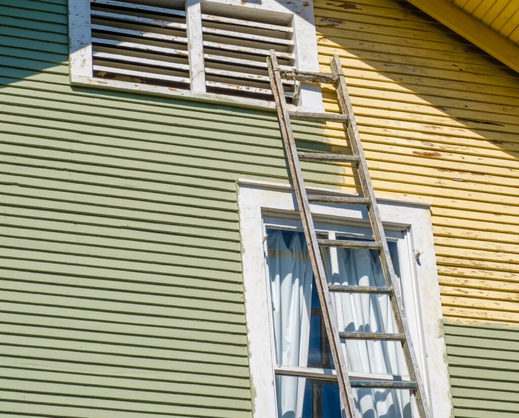 neworleanslausa november92022ladderleaning top interior exterior painters victoria bc van isle paint